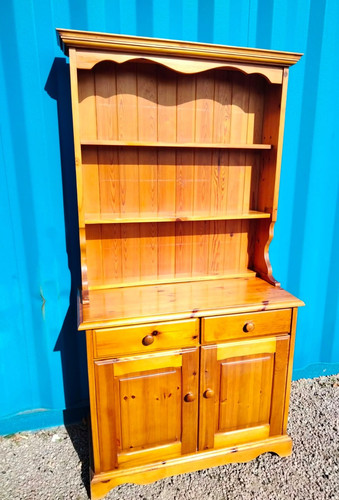 Solid pine kitchen dresser